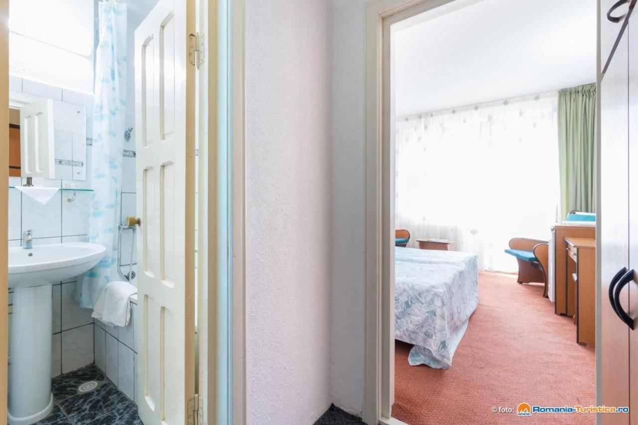 Hotel Bradul Durau Esterno foto