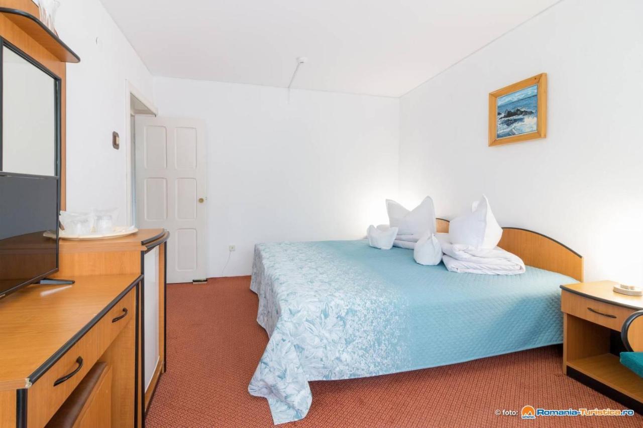 Hotel Bradul Durau Esterno foto