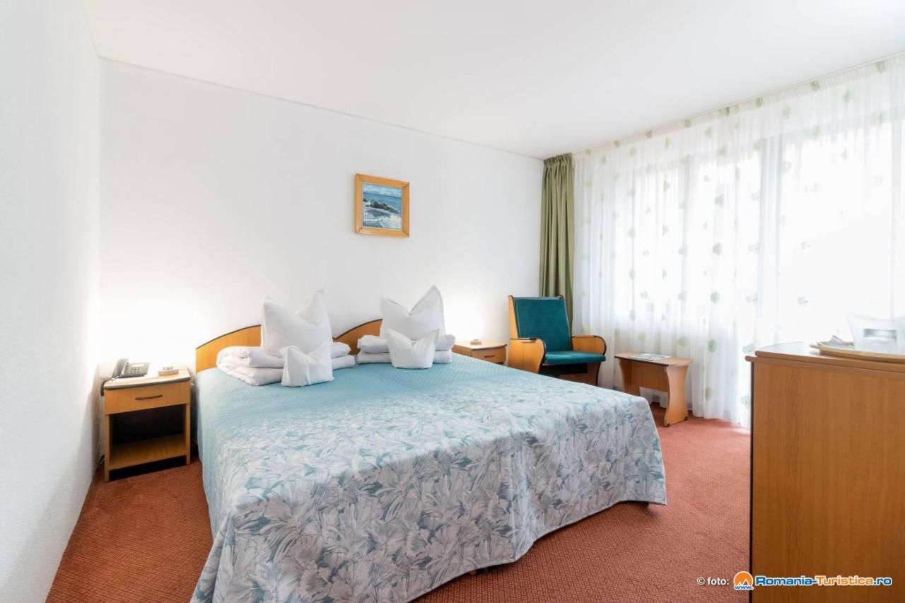 Hotel Bradul Durau Esterno foto